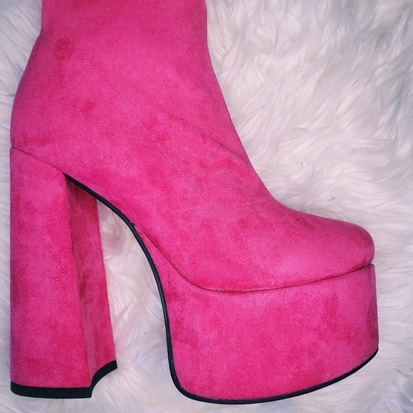 PINK SUEDE PLATFORM BOOTS - Picture 6 of 14